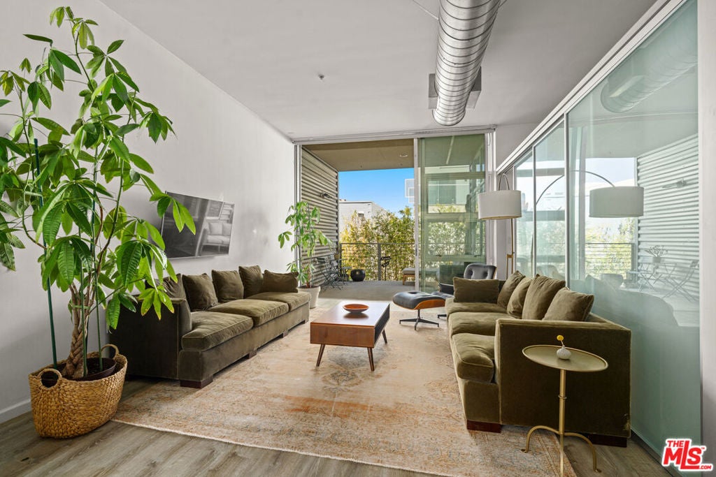 4080 Glencoe Avenue 214, Marina Del Rey CA 90292