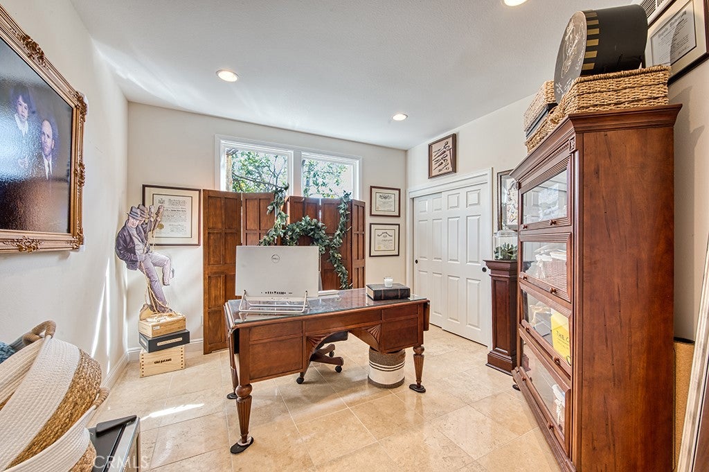 Trabuco Canyon, California, 92679, United States, 5 Bedrooms Bedrooms, ,3 BathroomsBathrooms,Residential,Active,2020129