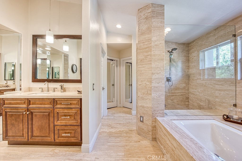 Trabuco Canyon, California, 92679, United States, 5 Bedrooms Bedrooms, ,3 BathroomsBathrooms,Residential,Active,2020129