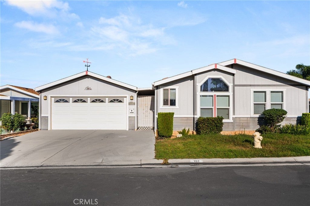 10961 Desert Lawn 263