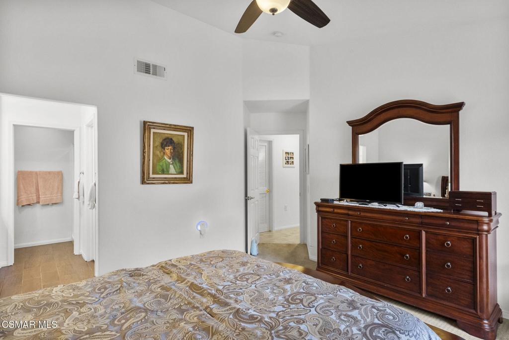 Paseo de Flores-505 - 1005142 - Residential