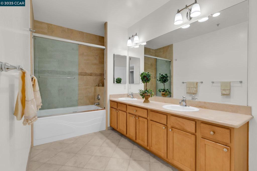 CREEKSIDE - Residential Lease