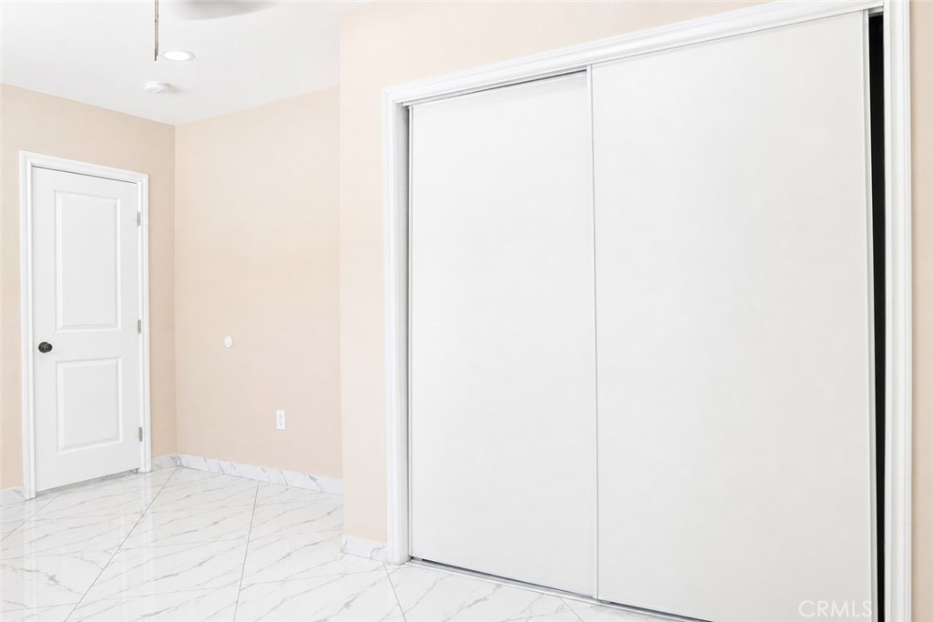 1387 W Francis