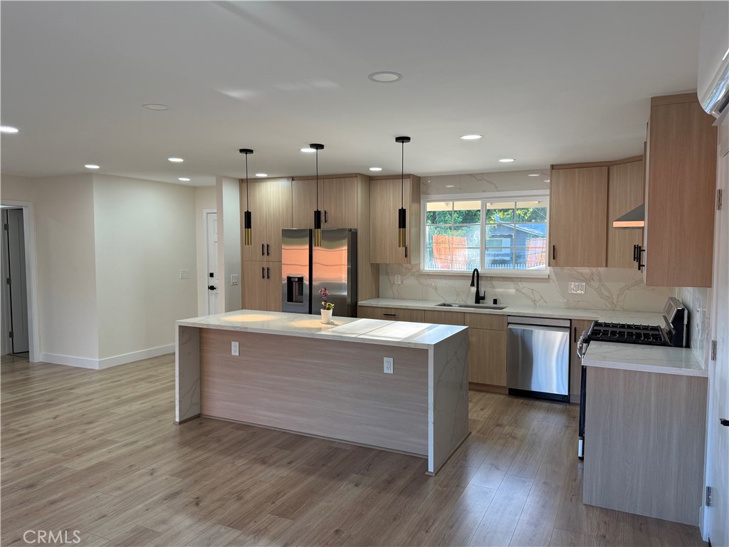 Welcome to this stunning, fully remodeled 3-bedroom, 2-bath home located in a highly desirable West Hills community.
This light and bright residence offers a spacious living room filled with natural light and an airy ambiance. The beautifully remodeled kitchen is a chef’s dream, featuring quartz countertops, a functional center island, brand-new stainless-steel appliances including a new refrigerator, and custom-made cabinetry.
Both bathrooms have been stylishly renovated, and additional upgrades include a new washer and dryer, a tankless water heater, and an upgraded electrical panel. Enjoy a spacious and private backyard, perfect for entertaining or outdoor dining.
Conveniently located near top-rated schools, parks, shopping, dining, and easy freeway access.
Bonus: The property also features an ADU with a separate entrance, available for lease at $2,150 per month.