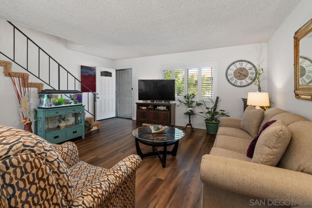 La Mesa - Residential