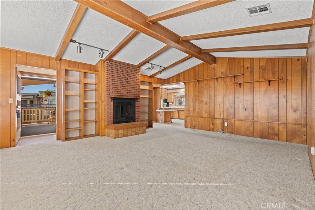 5200 Irvine Blvd 61