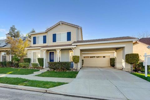 Photo of 27 Tradition Way, Brentwood, CA 94513 (MLS # ML82039800)
