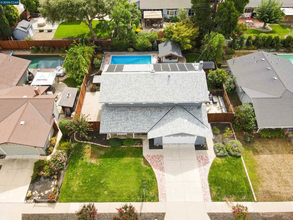 YGNACIO WOODS - Residential