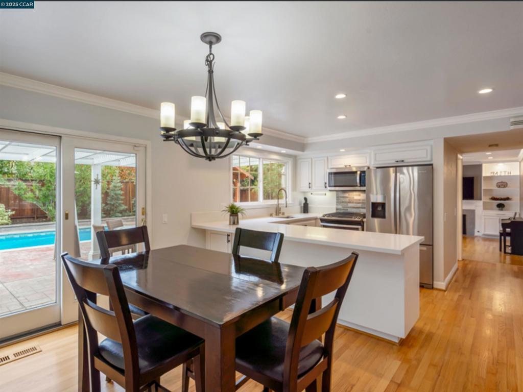 YGNACIO WOODS - Residential