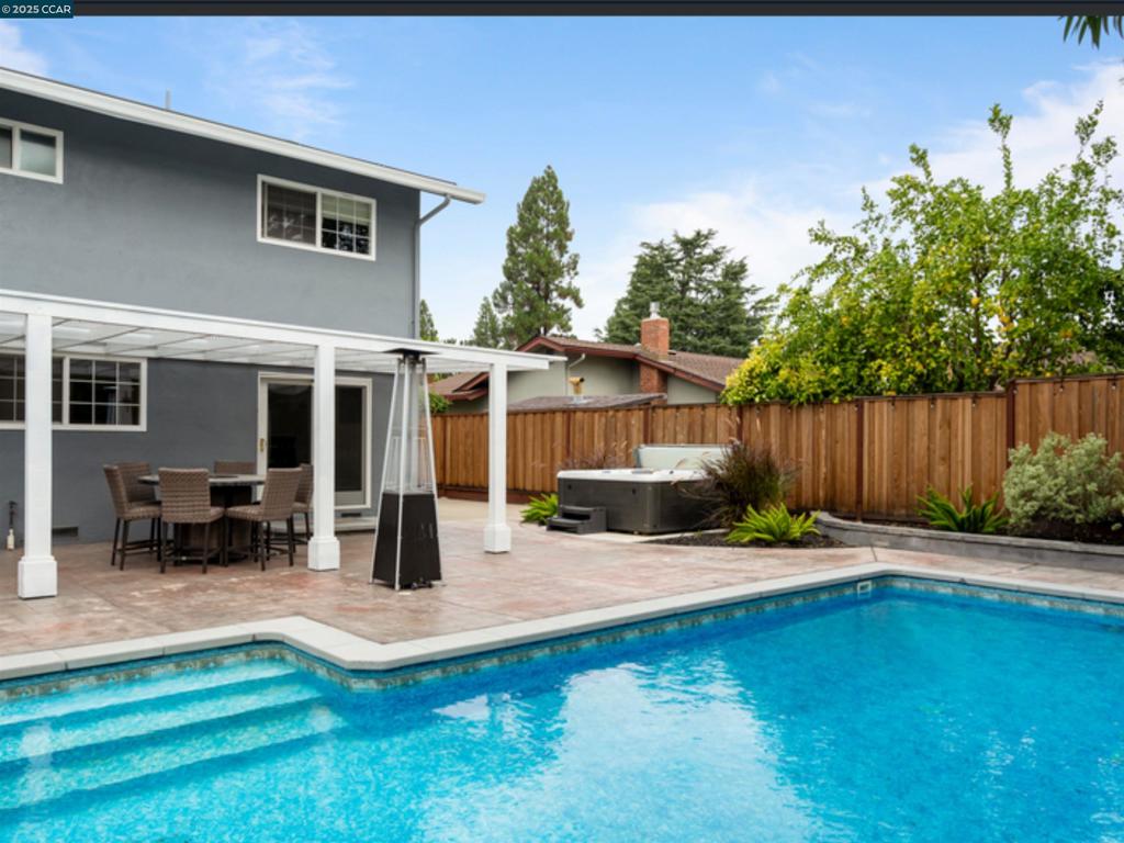 YGNACIO WOODS - Residential