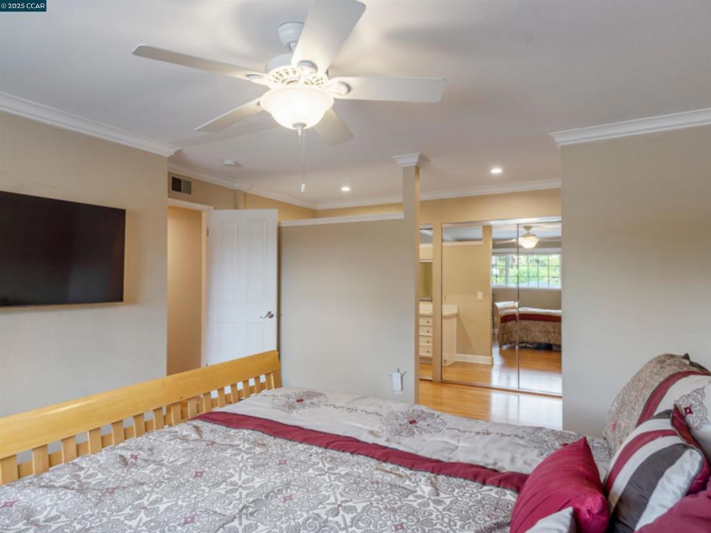 YGNACIO WOODS - Residential