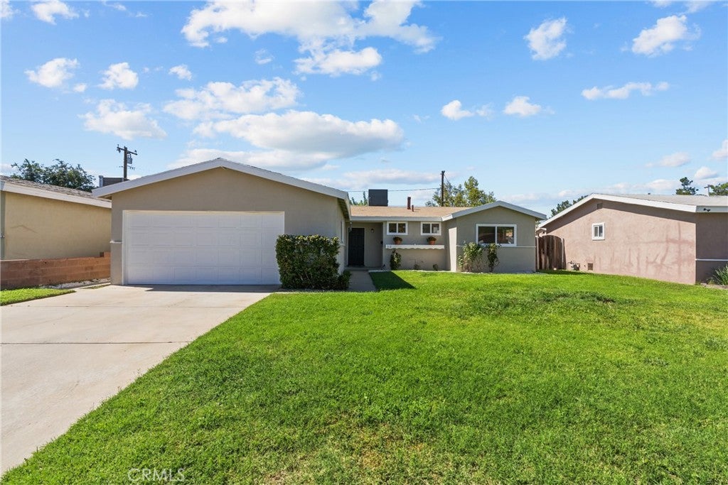 512 E Lingard