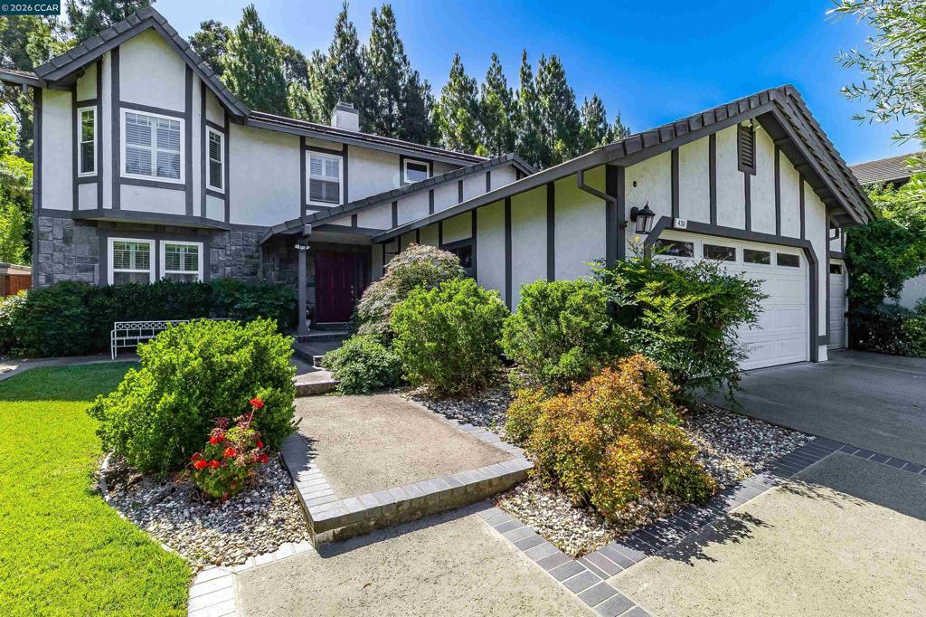 430 Oakwood Cir