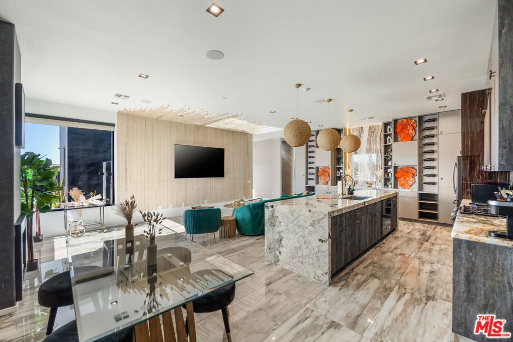 60376 Tacoma Court