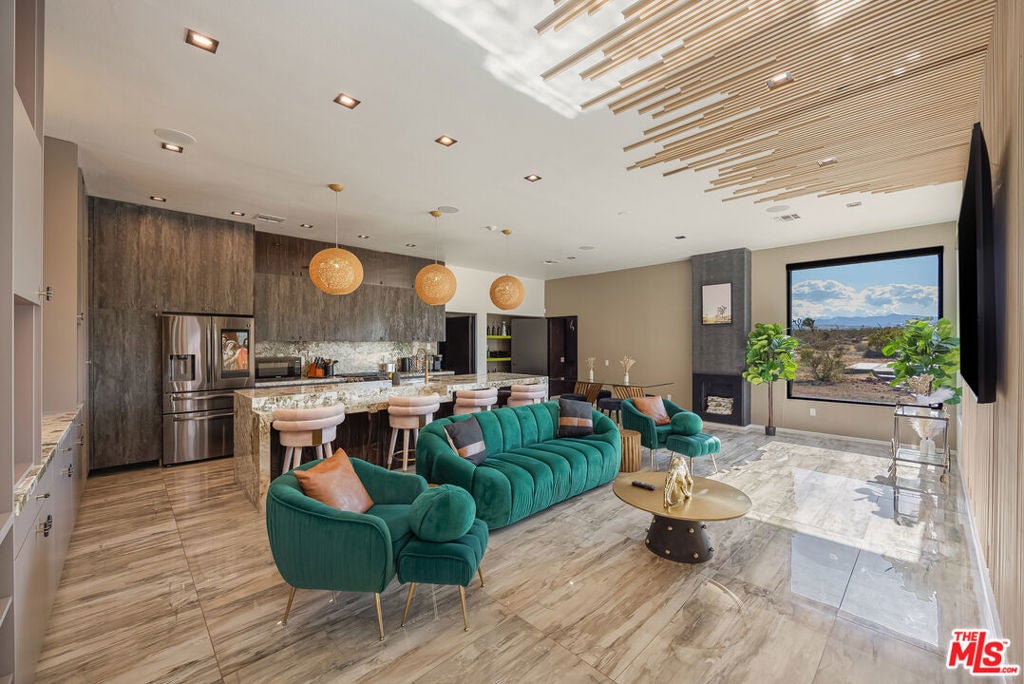 60376 Tacoma Court