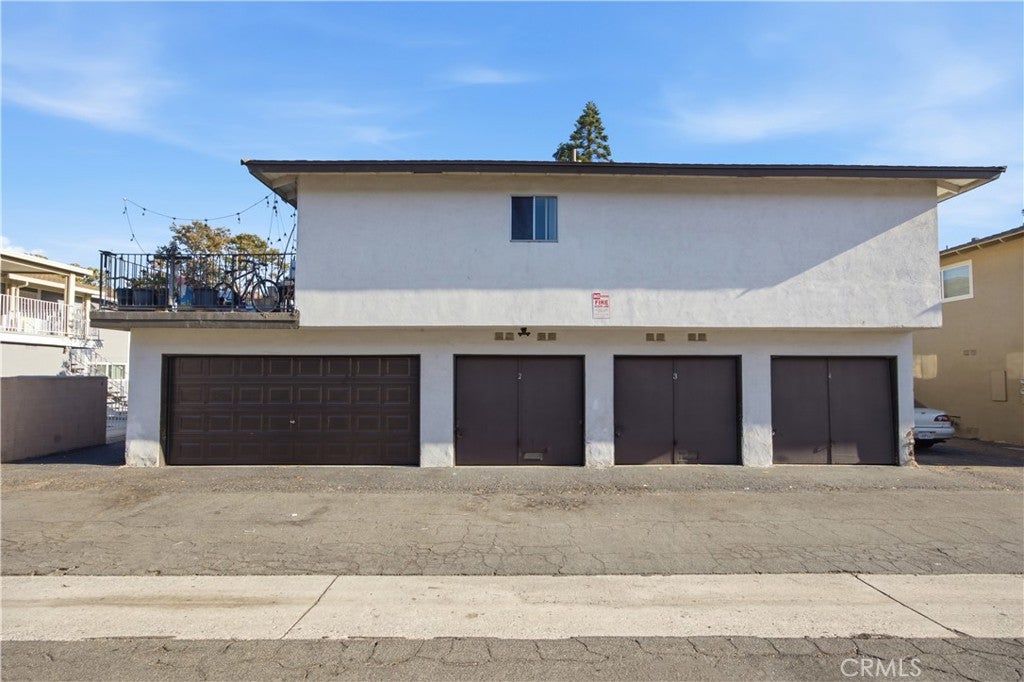 2337 E Omega Avenue