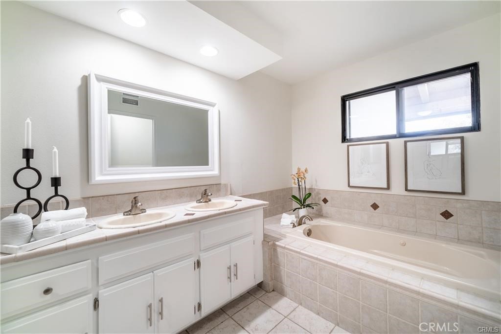 Seaview Townhomes (ST) - Residential