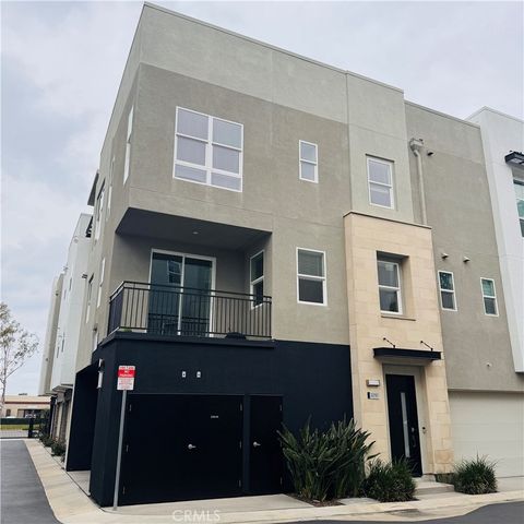 2210 Synergy Irvine CA 92614