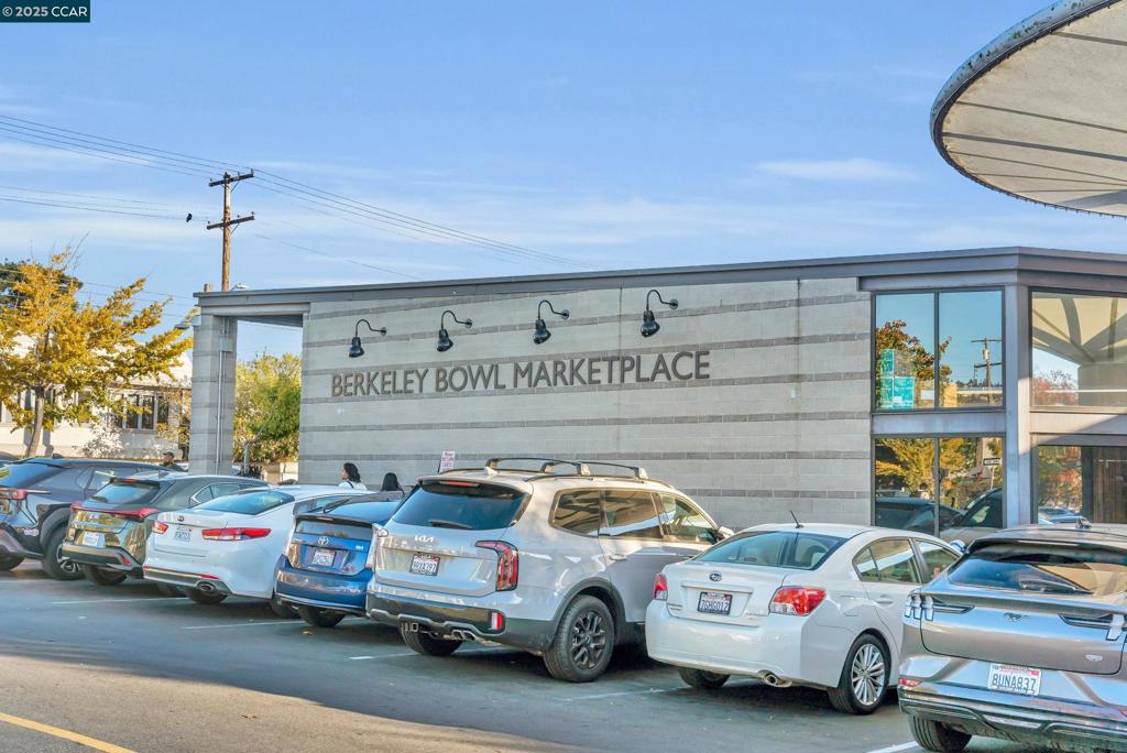 BERKELEY BOWL - Residential