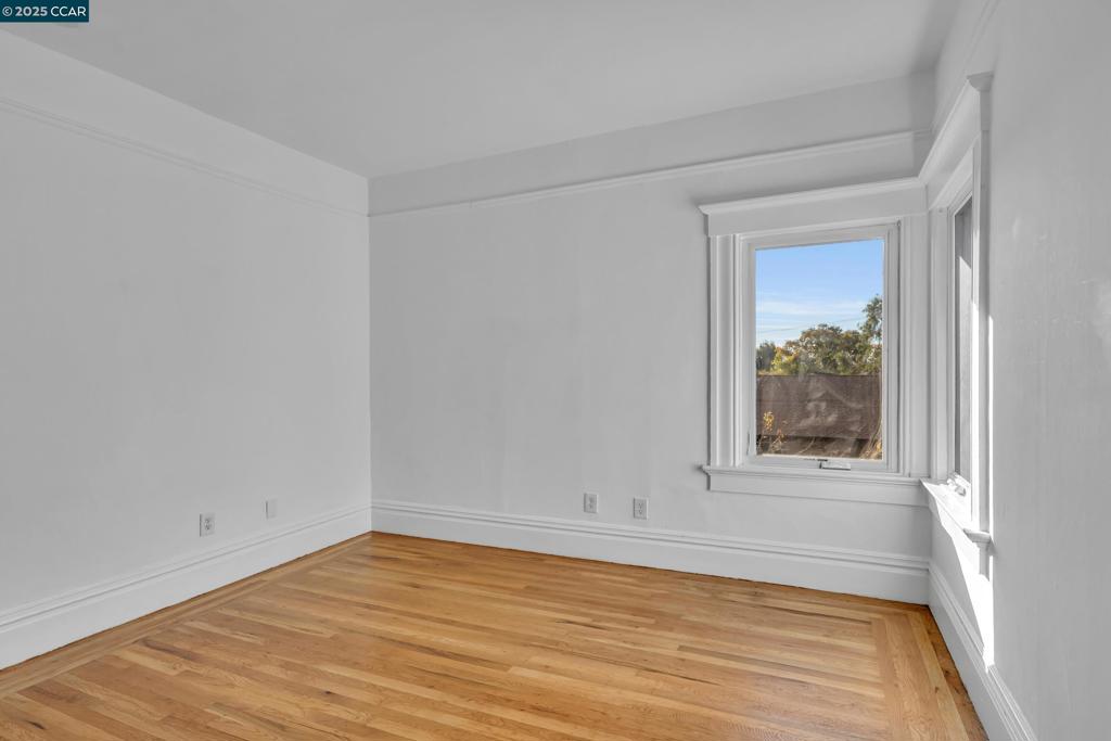 BERKELEY BOWL - Residential