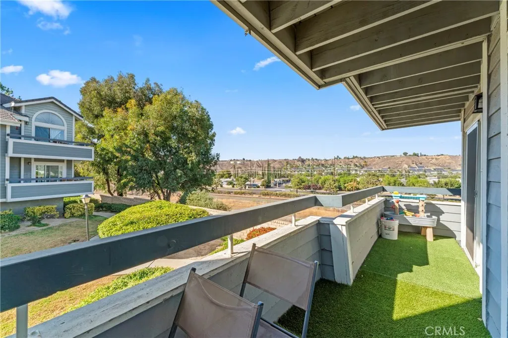 Canyon Country, California 91351, United States, 2 Bedrooms Bedrooms, ,2 BathroomsBathrooms,Residential,Pending,221292