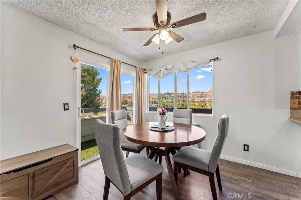 Canyon Country, California 91351, United States, 2 Bedrooms Bedrooms, ,2 BathroomsBathrooms,Residential,Pending,221292