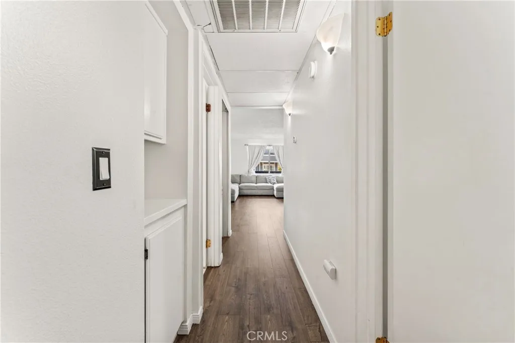 Canyon Country, California 91351, United States, 2 Bedrooms Bedrooms, ,2 BathroomsBathrooms,Residential,Pending,221292