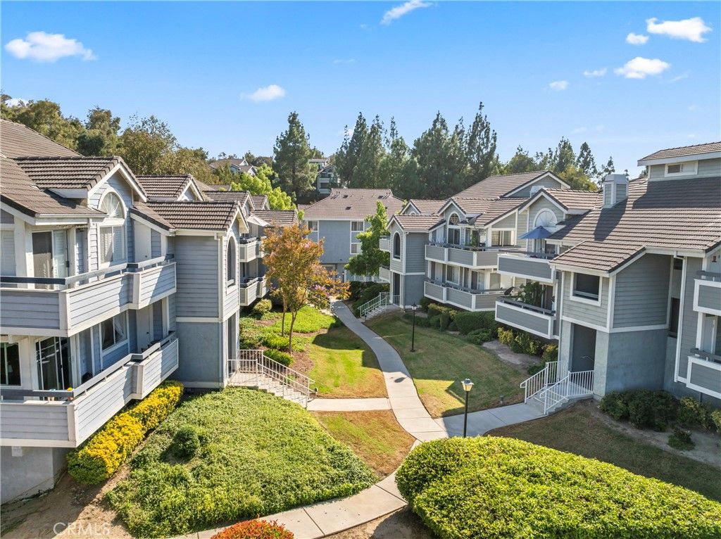 Photo of 26966 Flo Lane #317, Canyon Country, CA 91351 (MLS # SR25227724)