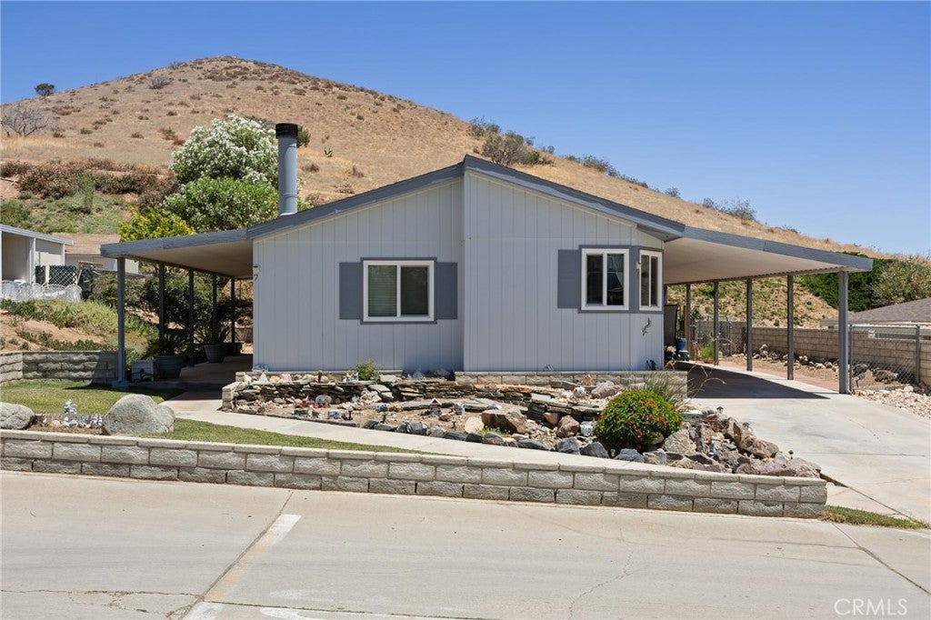 33105 Santiago Road 7