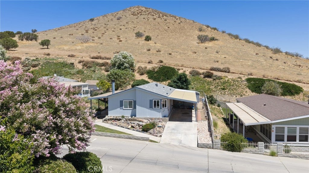 33105 Santiago Road 7