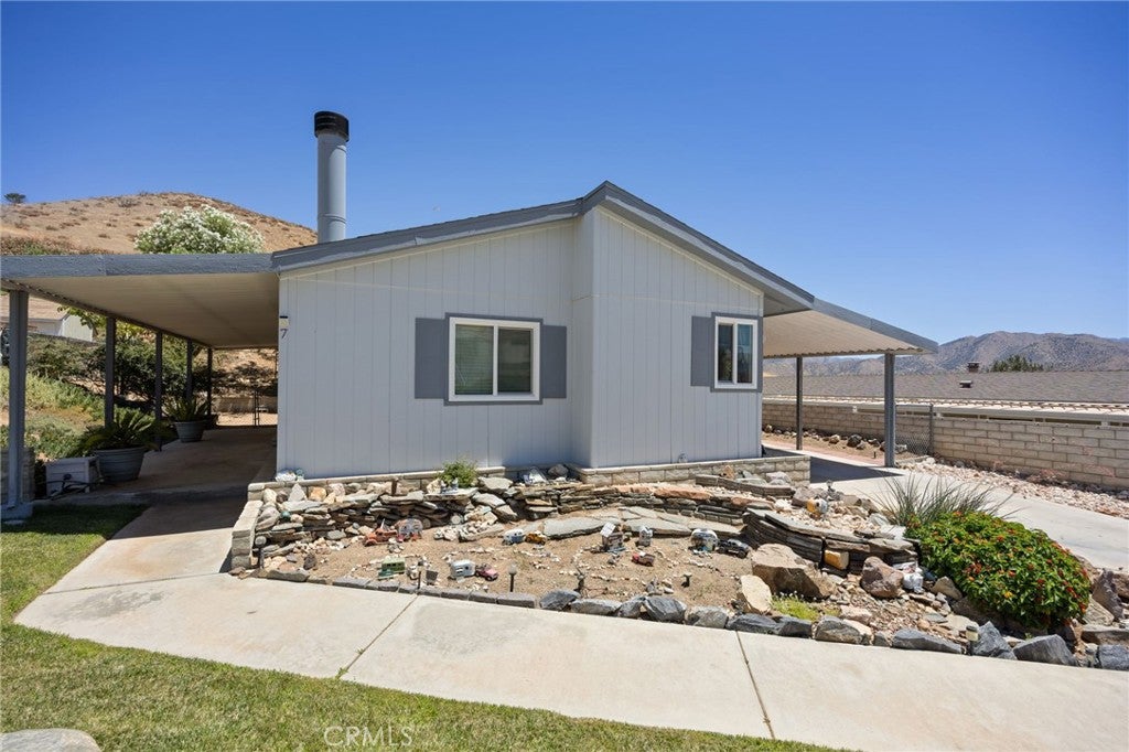 33105 Santiago Road 7