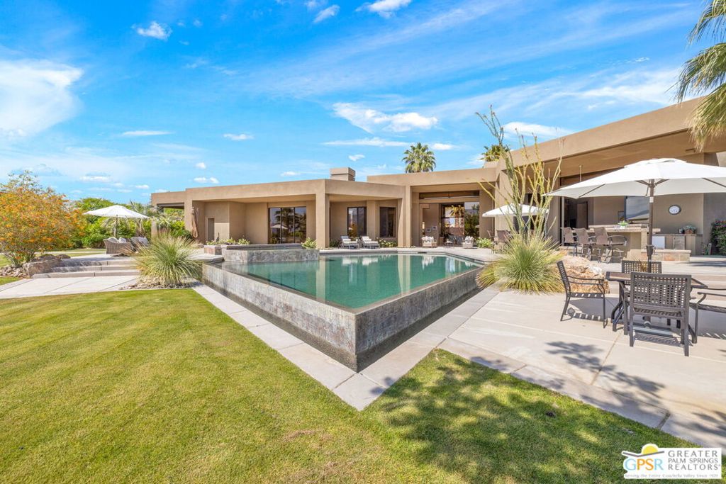 4 Paradise Cove Court