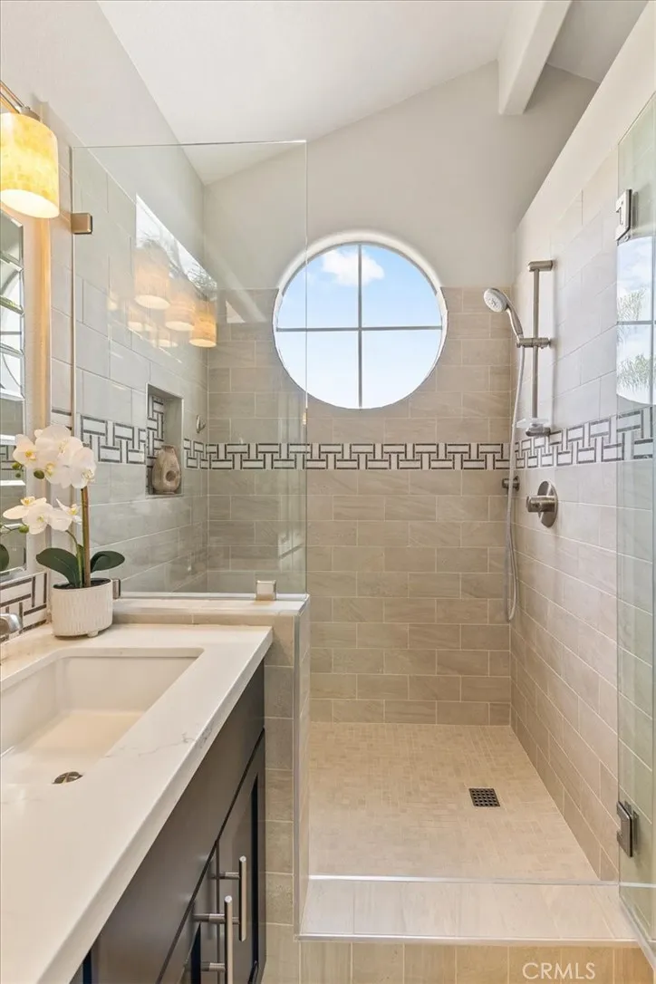 Laguna Niguel, California 92677, United States, 3 Bedrooms Bedrooms, ,3 BathroomsBathrooms,Residential,Active,217691