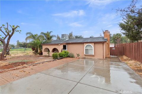 Photo of 28595 Avenida Gaviota, Menifee, CA 92587 (MLS # SW26048995)