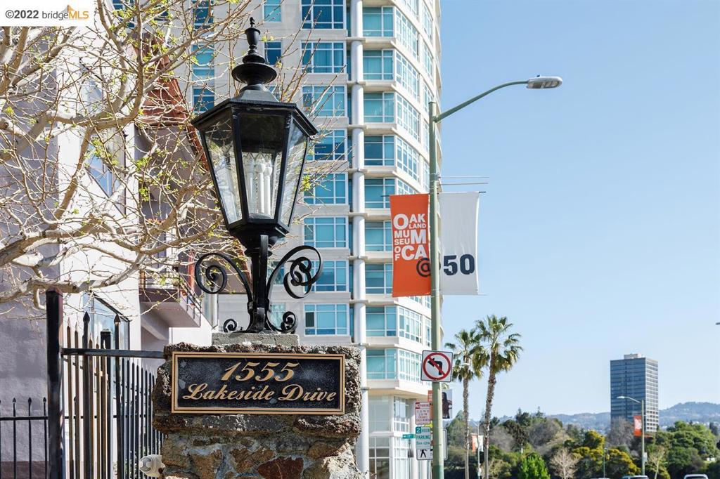 Lakeside Regency welcome you to this charming 2-bedroom, 2-bathroom condo located in the vibrant city of Oakland-Lake Merritt. Spacious upgraded residence spanning 1,384 square feet, this residence features a beautifully appointed kitchen equipped with an electric cooktop, dishwasher, oven, and refrigerator, making meal preparation a breeze. Enjoy the comfortable living area, which is enhanced by a cozy fireplace, perfect for relaxing evenings. The home boasts stunning hardwood flooring throughout, adding a touch of elegance and ease of maintenance. For your convenience, there is a dedicated laundry area. This property includes a garage with space for one vehicle. The home falls within the Oakland Unified School District for elementary education. With its excellent amenities and prime location, this home is a fantastic opportunity for those seeking comfort and convenience in Oakland.