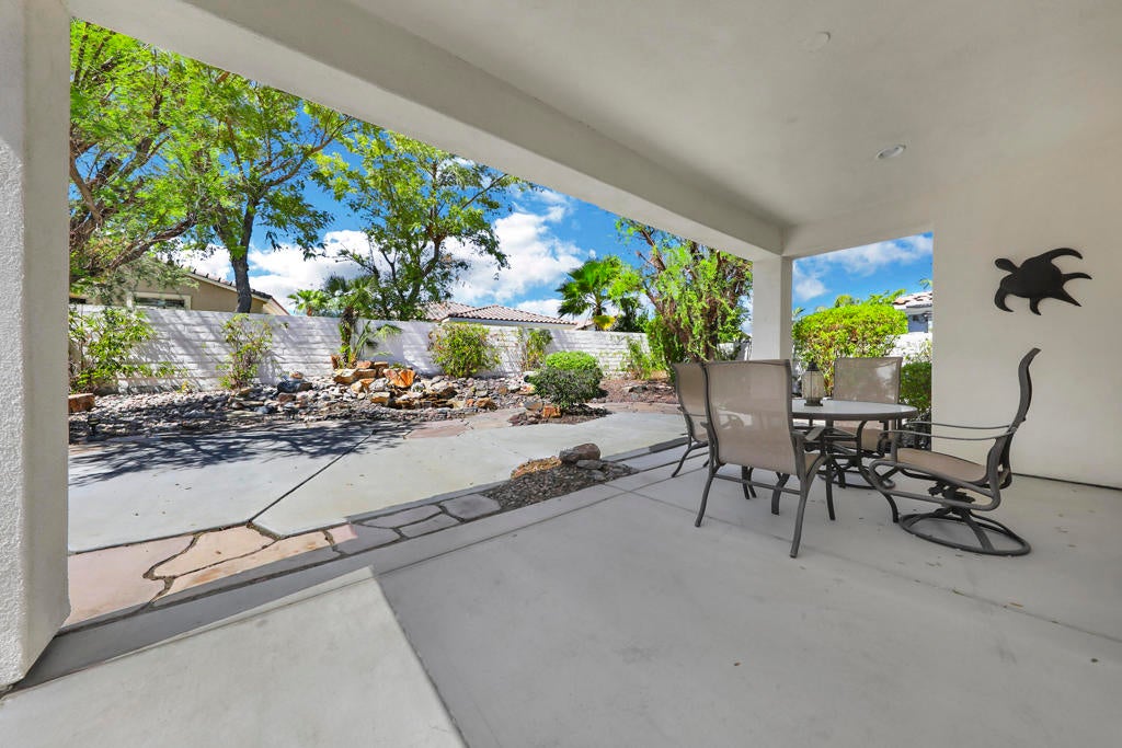 40881 Calle Santa Cruz