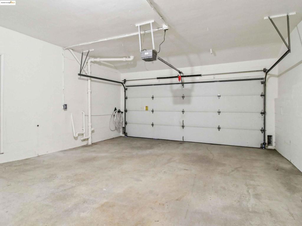 MAXWELL  PARK - Residential