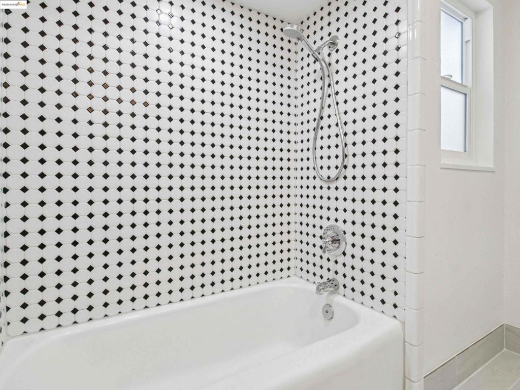 MAXWELL  PARK - Residential