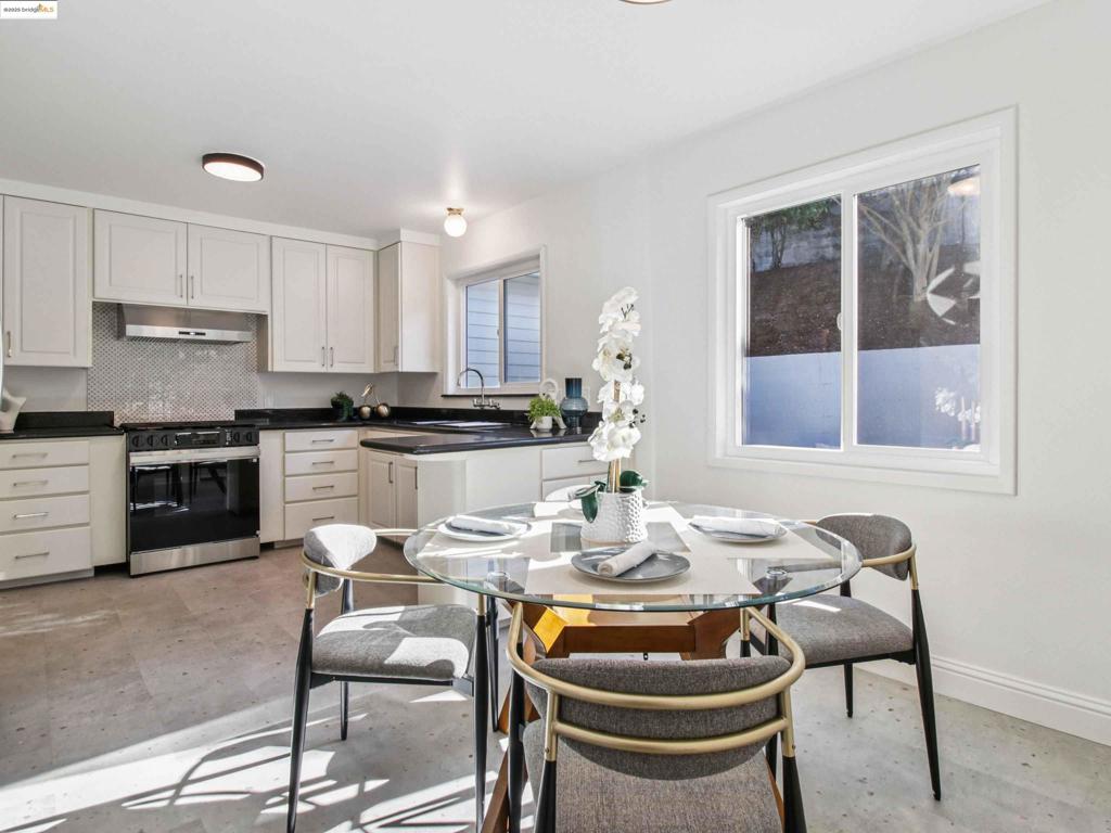 MAXWELL  PARK - Residential