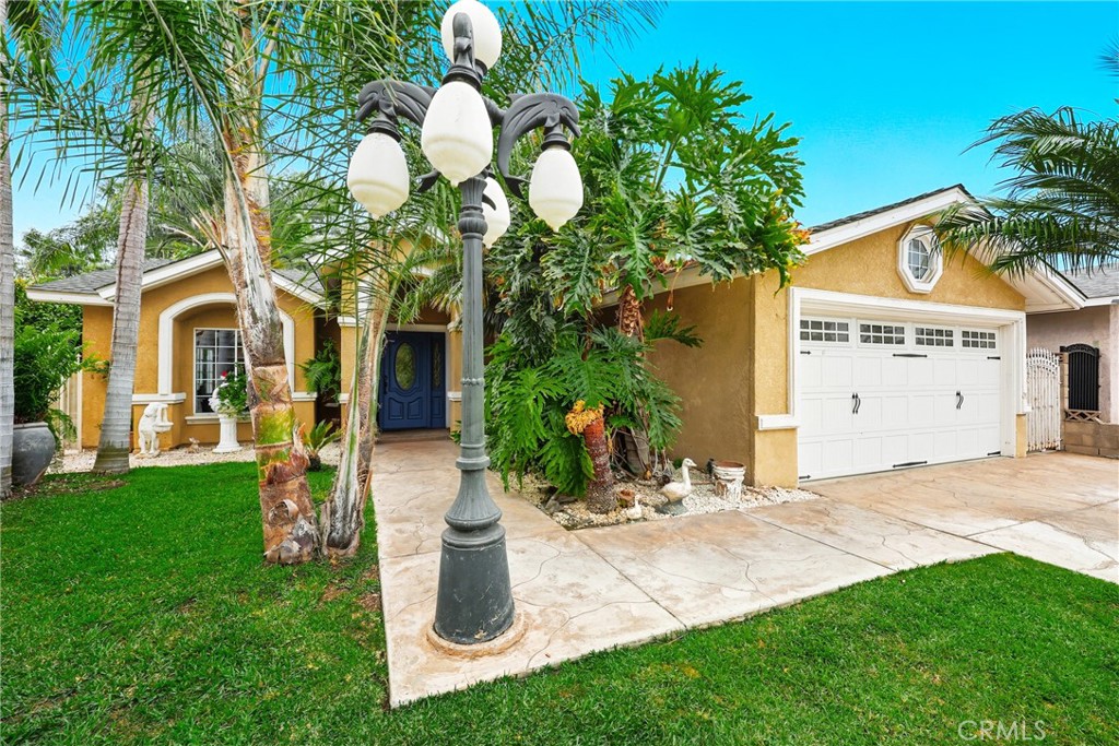 Tucked away on a quiet cul-de-sac in the highly desirable community of Hacienda Heights, this beautifully remodeled 3-bedroom, 2-bathroom residence offers 1,746 sq ft on a 8,291 sq ft lot. Step inside and you’ll find a spacious, versatile layout featuring two inviting family rooms—perfect for cozy nights in or entertaining guests. The home has been lovingly maintained and upgraded throughout, making it completely move-in ready.
Outside, the lush backyard oasis awaits. Surrounded by mature palm trees that provide natural shade, it’s an ideal space for barbecues, family gatherings, or simply relaxing in your own private retreat. All of this comes with an unbeatable location—walking distance to Manzanita Park, Newton Middle School, and local shopping centers, with quick access to the 60 Freeway. Don’t miss the opportunity to make this Hacienda Heights gem your forever home!