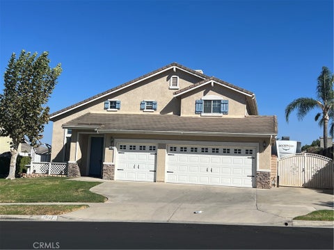 Photo of 2697 Star Crest LN, Corona, CA 92881 (MLS # IG26190612)