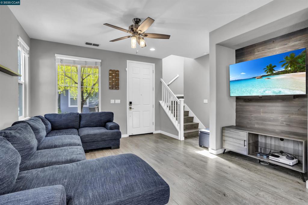 1850 Basie Ct