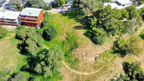 Photo of 4327 CAMELLO ROAD, Woodland Hills, CA 91364 (MLS # SR26025763)