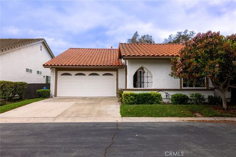 23999 Delantal Mission Viejo CA 92692