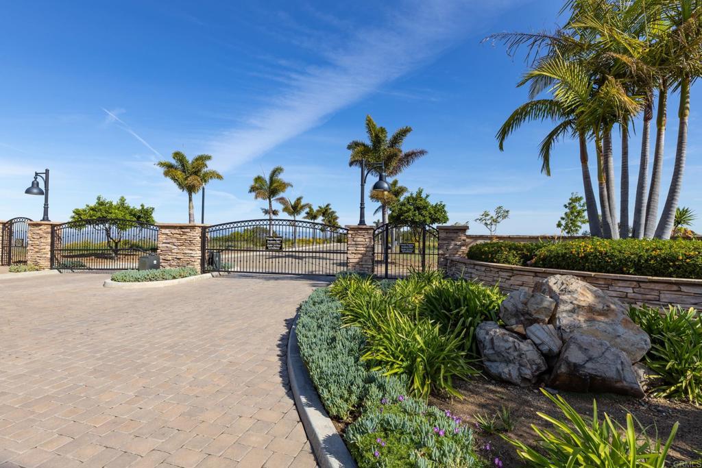 2322 Panoramic Way