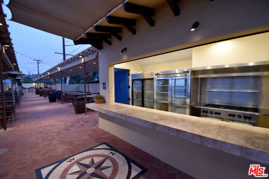 Rambla Pacifico - Land