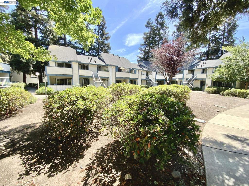 404 Sequim Cmn