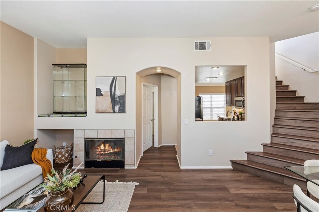 8027 E Naples