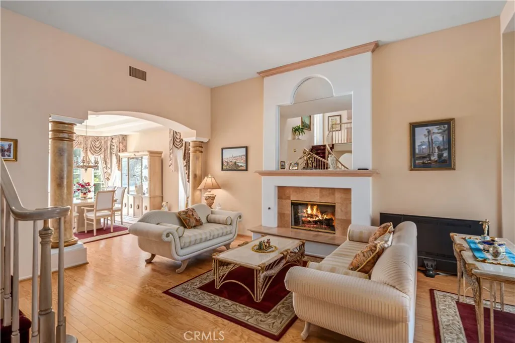 Saugus, California 91390, United States, 4 Bedrooms Bedrooms, ,3 BathroomsBathrooms,Residential,Active,142539