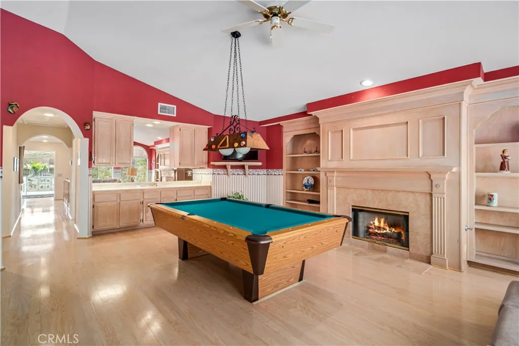 Saugus, California 91390, United States, 4 Bedrooms Bedrooms, ,3 BathroomsBathrooms,Residential,Active,142539